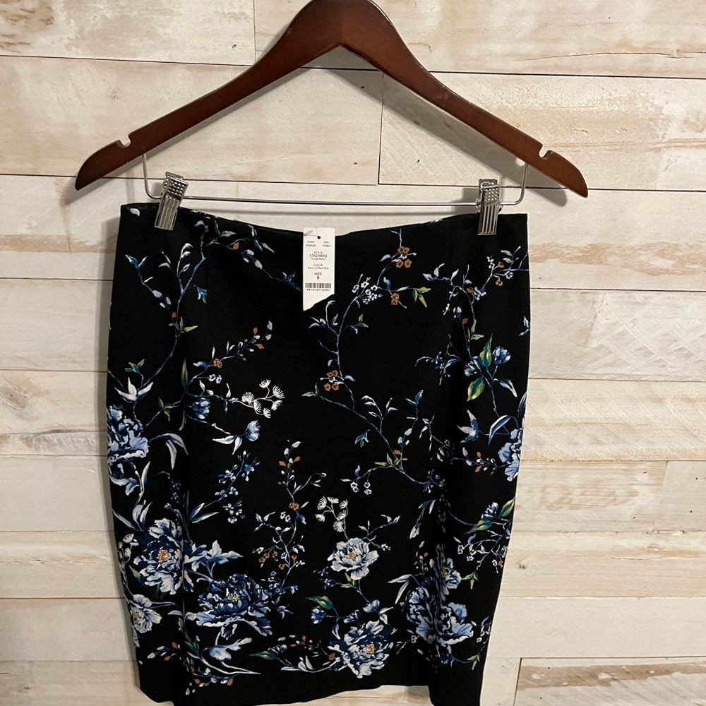 NWT White House Black market pencil skirt size 8 - Picture 2 of 7